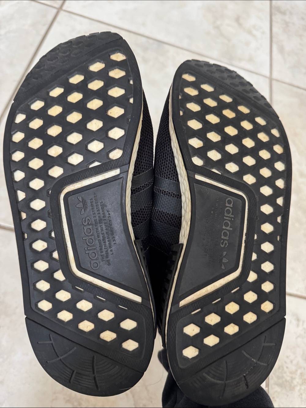 Adidas NMD R1 Sneaker - Picture 8 of 9